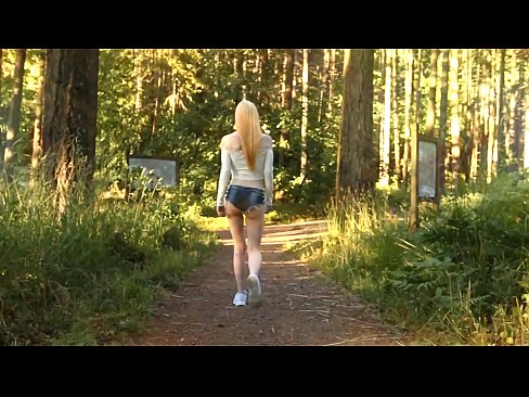 ❤️ Красивая женщина движется медленно, а не ню видео Анальное видео на pornsexer.ru